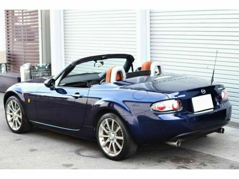 ROADSTER