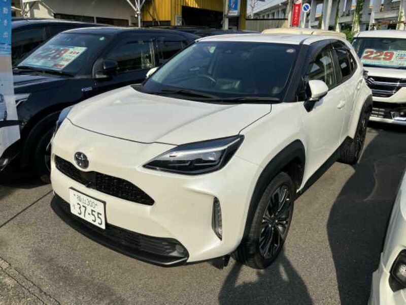 TOYOTA YARIS CROSS