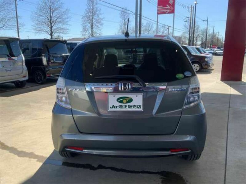 FIT HYBRID