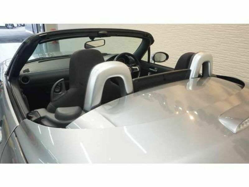 ROADSTER