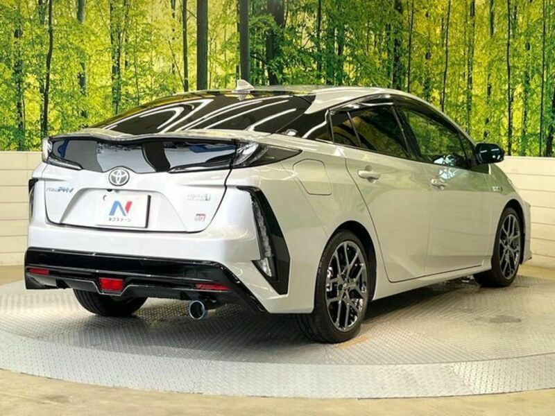 PRIUS PHV