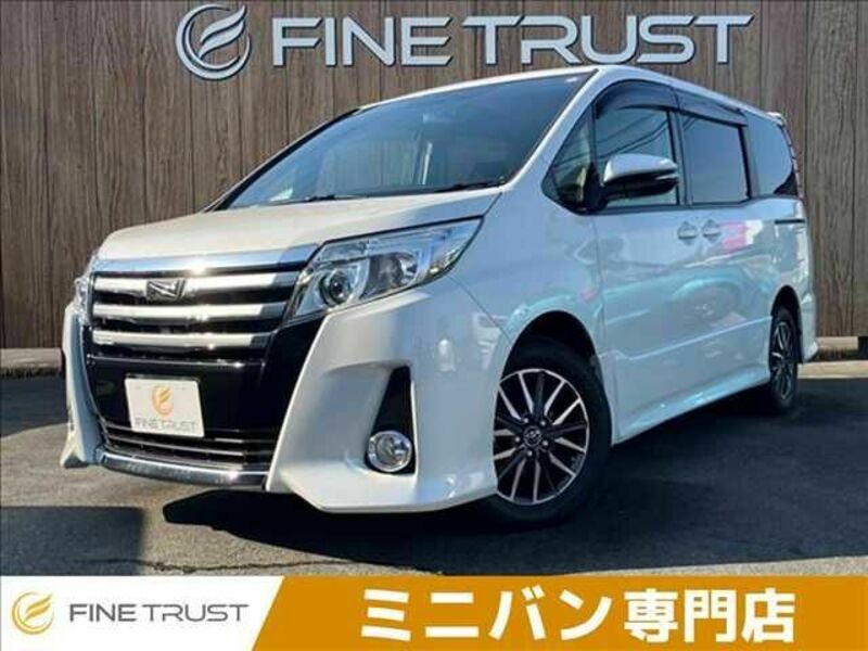 TOYOTA NOAH