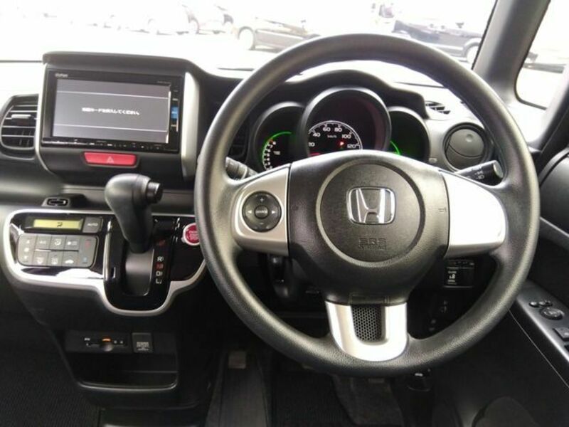 N BOX