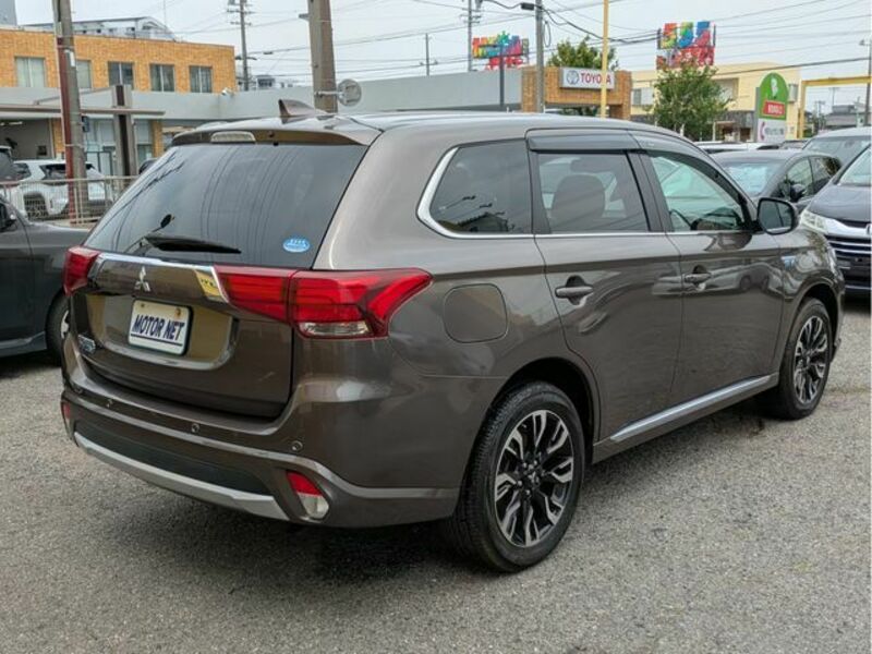 OUTLANDER PHEV