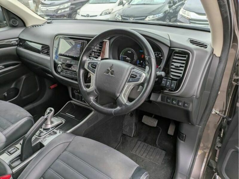 OUTLANDER PHEV
