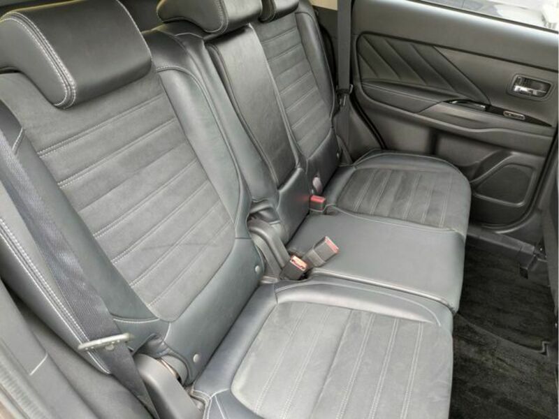 OUTLANDER PHEV
