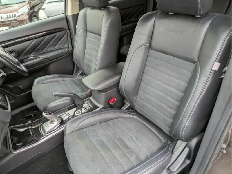 OUTLANDER PHEV