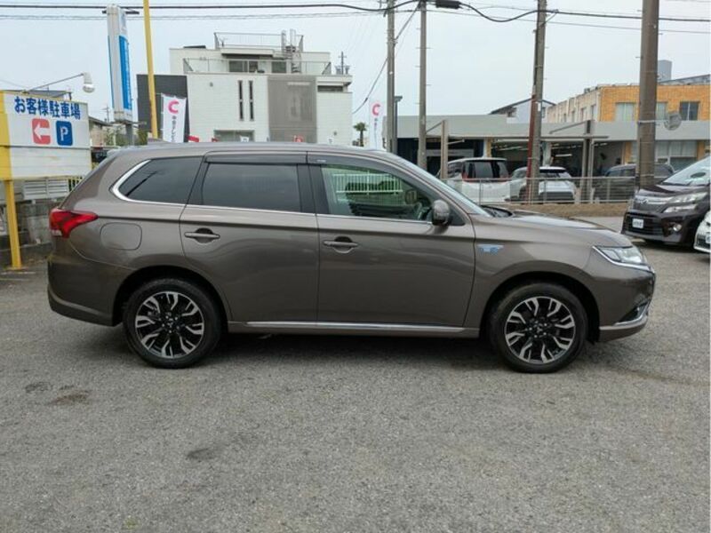OUTLANDER PHEV