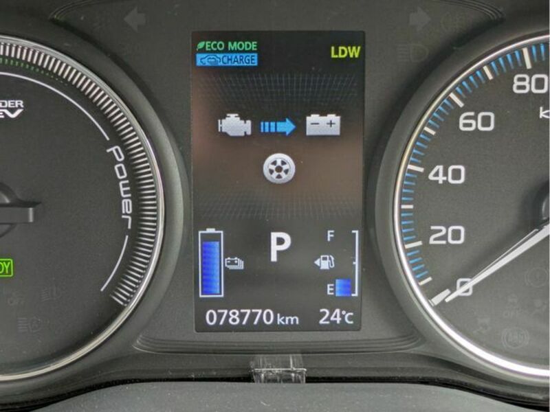 OUTLANDER PHEV