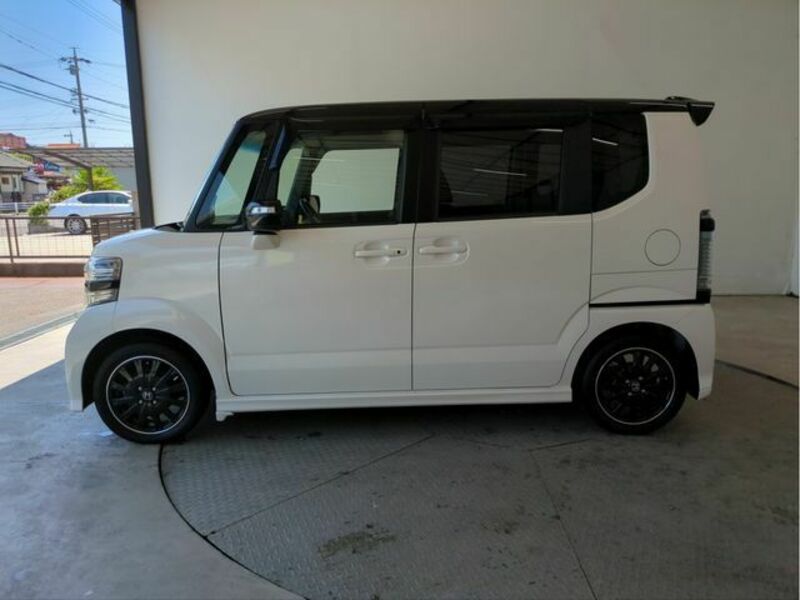 N BOX CUSTOM