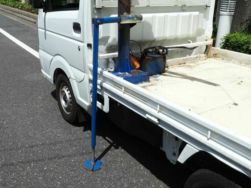CARRY TRUCK