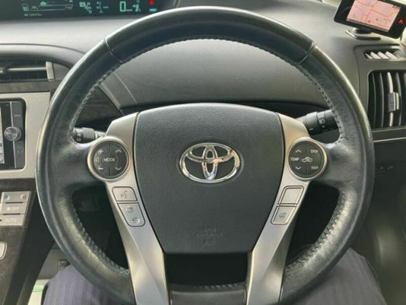 PRIUS PHV