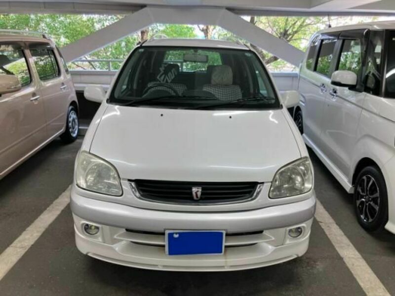 TOYOTA RAUM