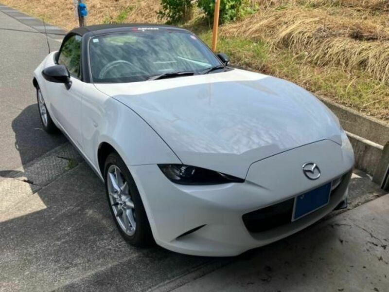 ROADSTER-0