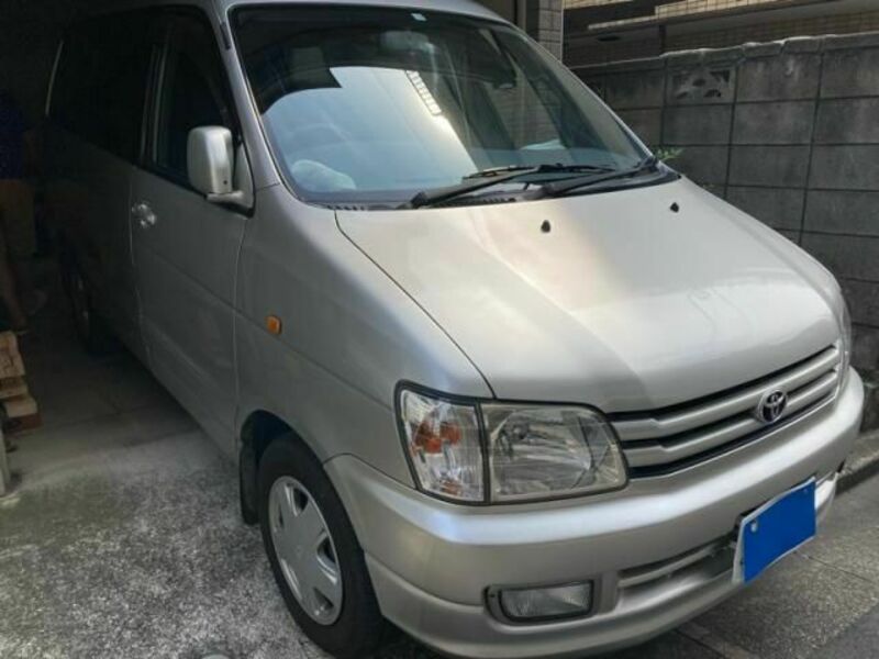 TOYOTA TOWNACE NOAH