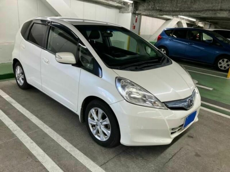 FIT HYBRID