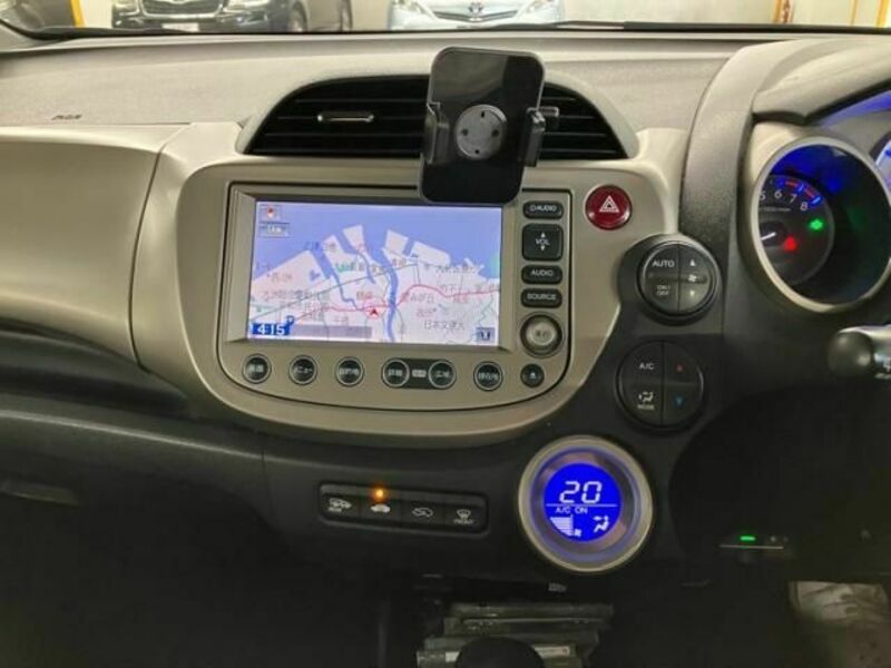 FIT HYBRID