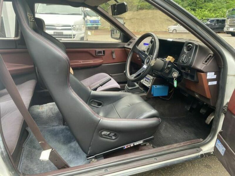 COROLLA LEVIN