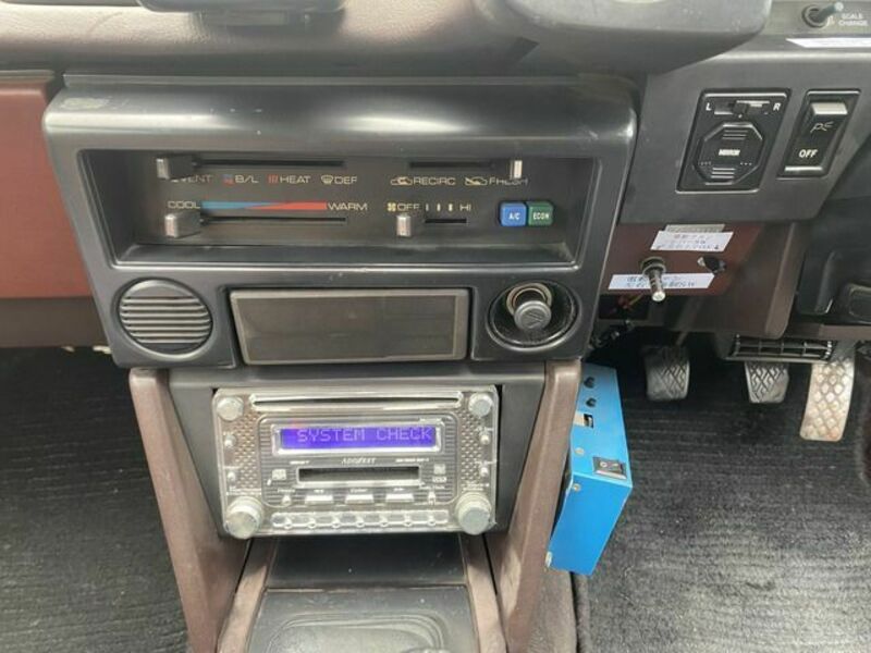 COROLLA LEVIN