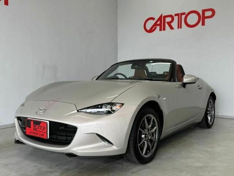 ROADSTER-0