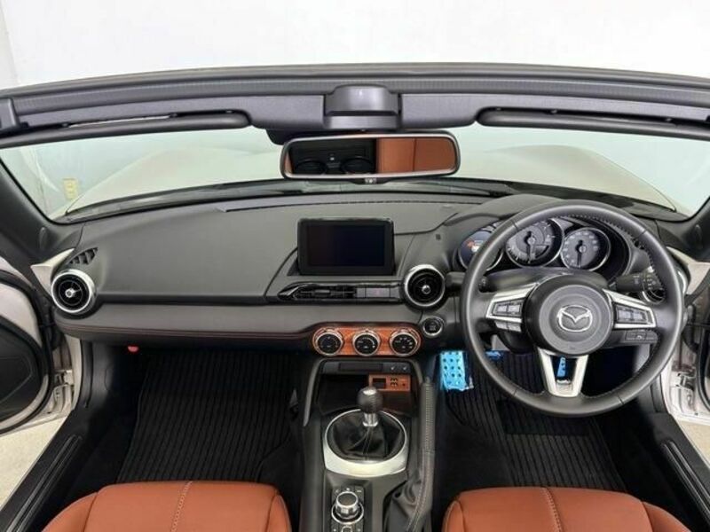 ROADSTER