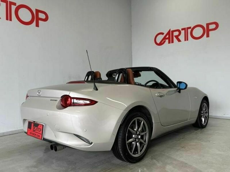 ROADSTER