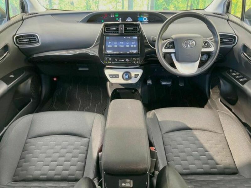 PRIUS PHV