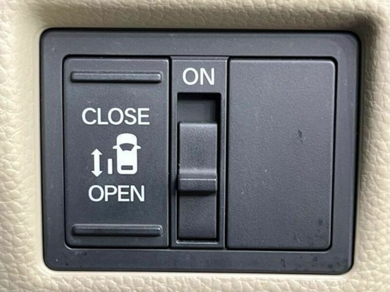 N BOX