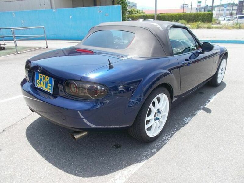 ROADSTER