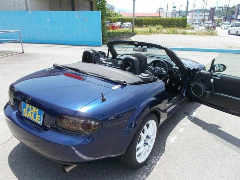 ROADSTER