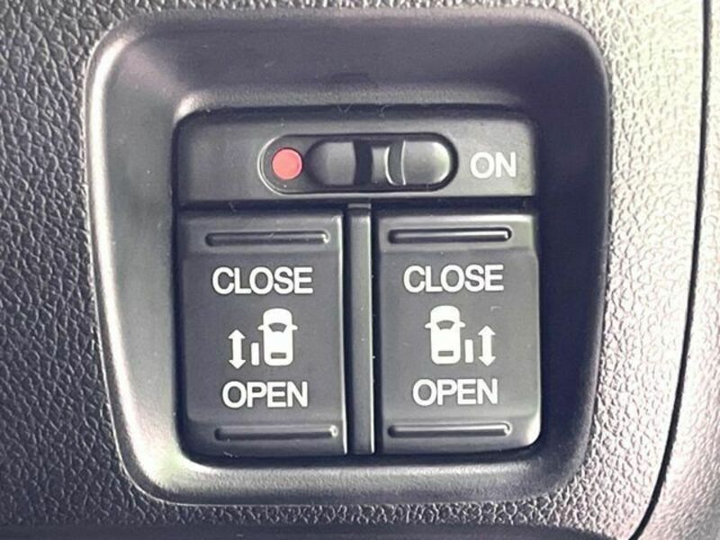 N BOX
