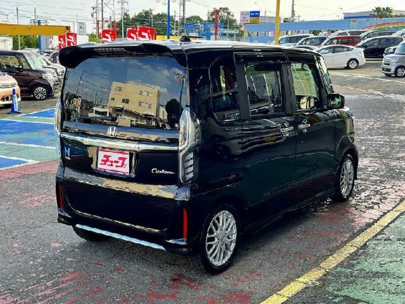 N BOX CUSTOM