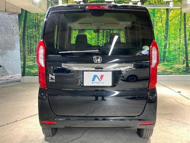 N BOX