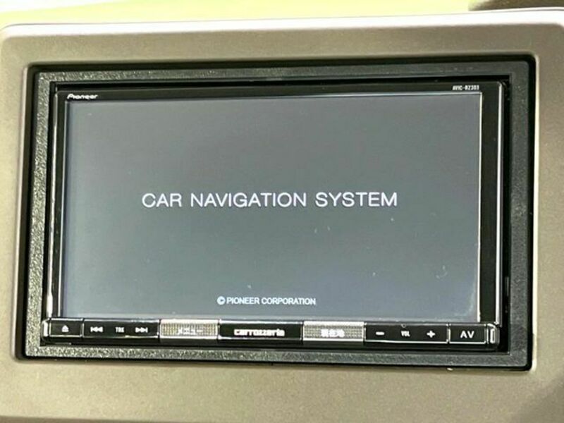 N BOX