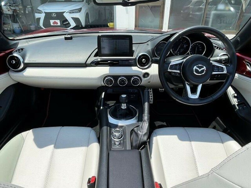 ROADSTER