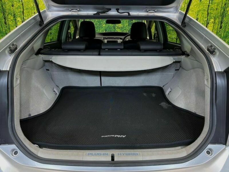 PRIUS PHV