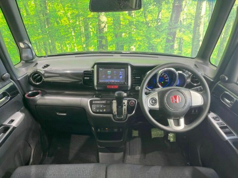 N BOX CUSTOM