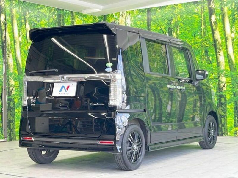 N BOX CUSTOM