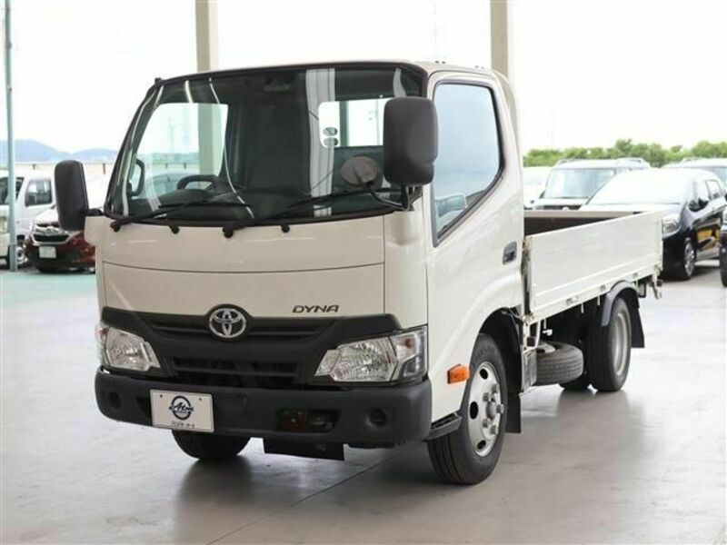 TOYOTA DYNA