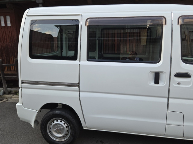 MINICAB VAN