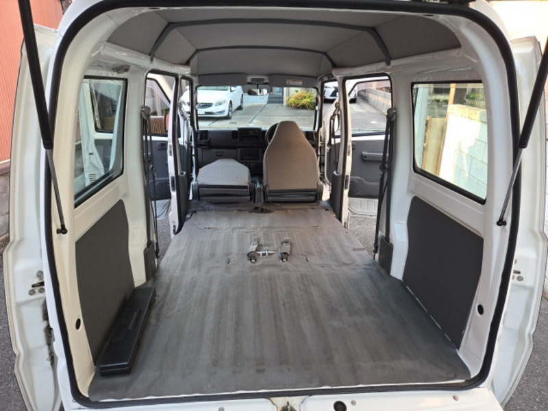 MINICAB VAN