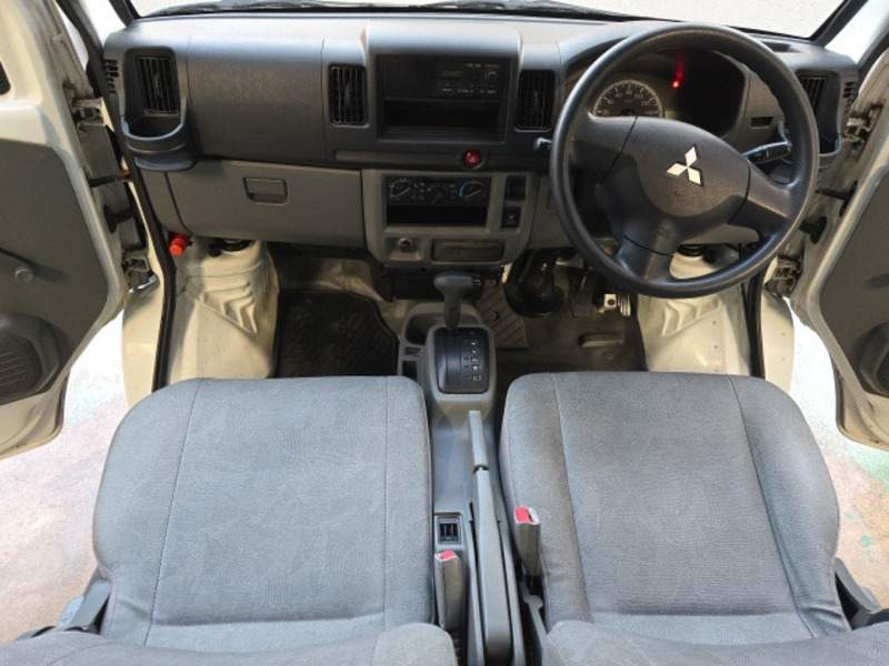 MINICAB VAN