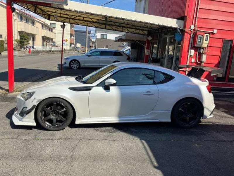86