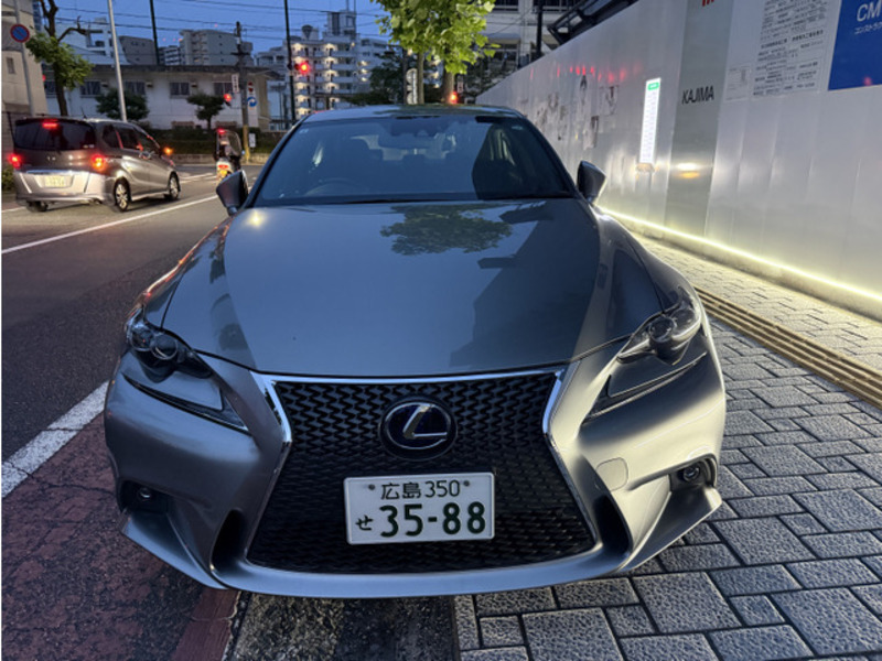 LEXUS IS