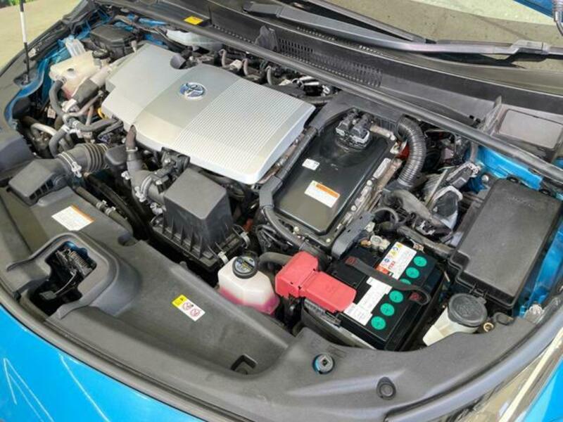 PRIUS PHV