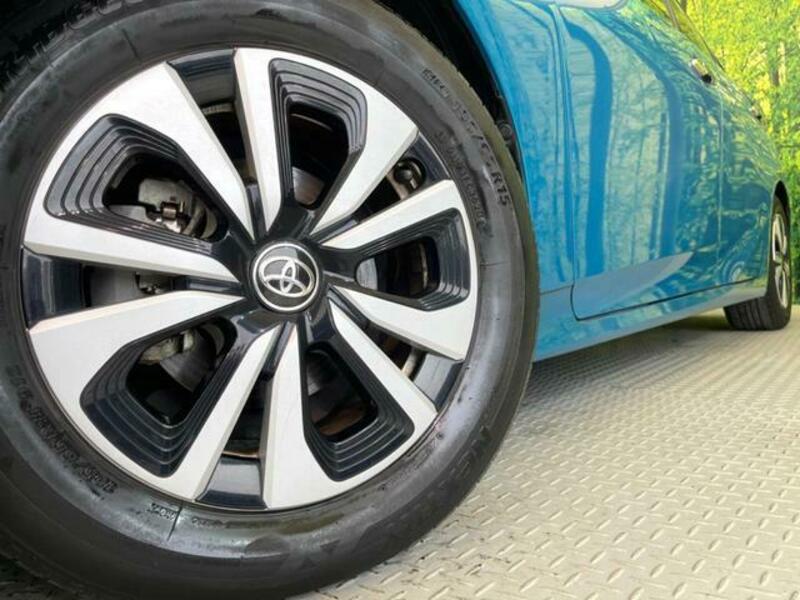 PRIUS PHV