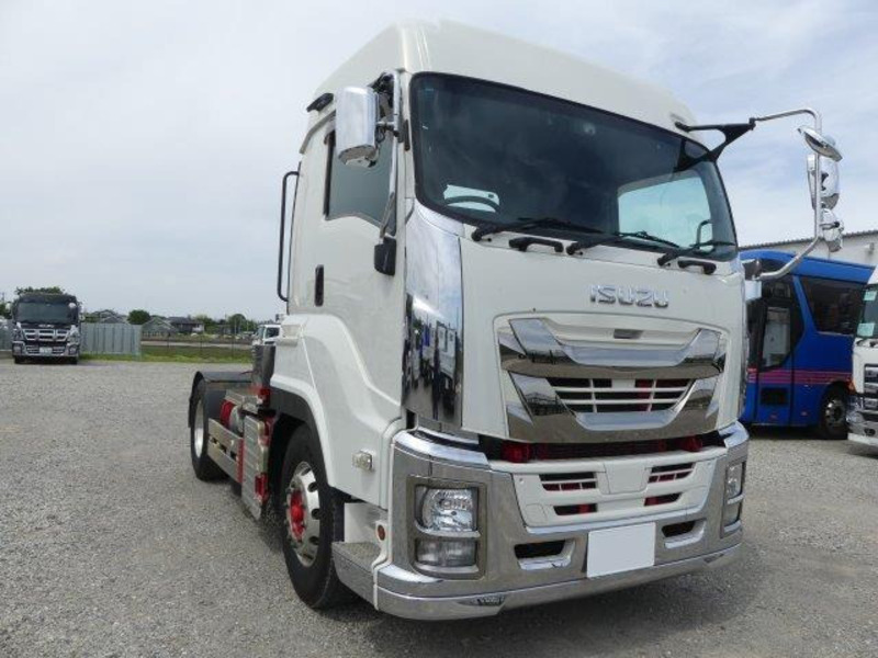 ISUZU GIGA