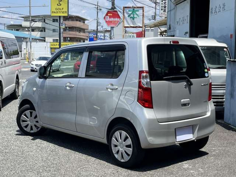 WAGON R