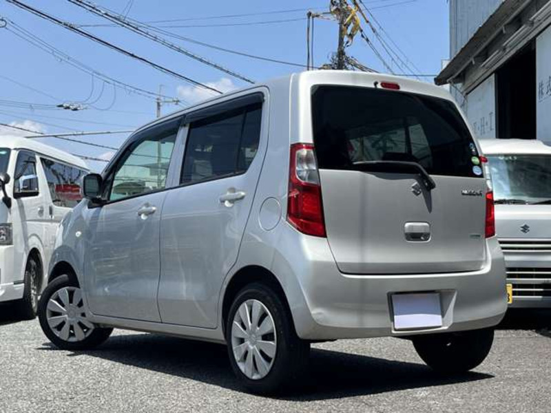 WAGON R