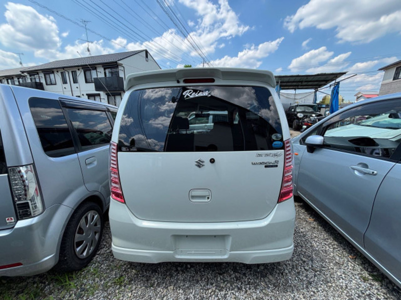 WAGON R
